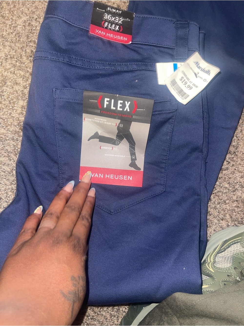 Men’s Van Huesan flex pants 36x 32 navy blue slim fit